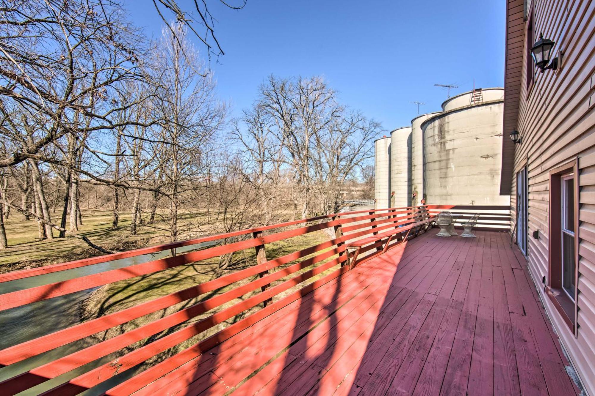 Runningwater Apartment In Lancaster With Deck 외부 사진