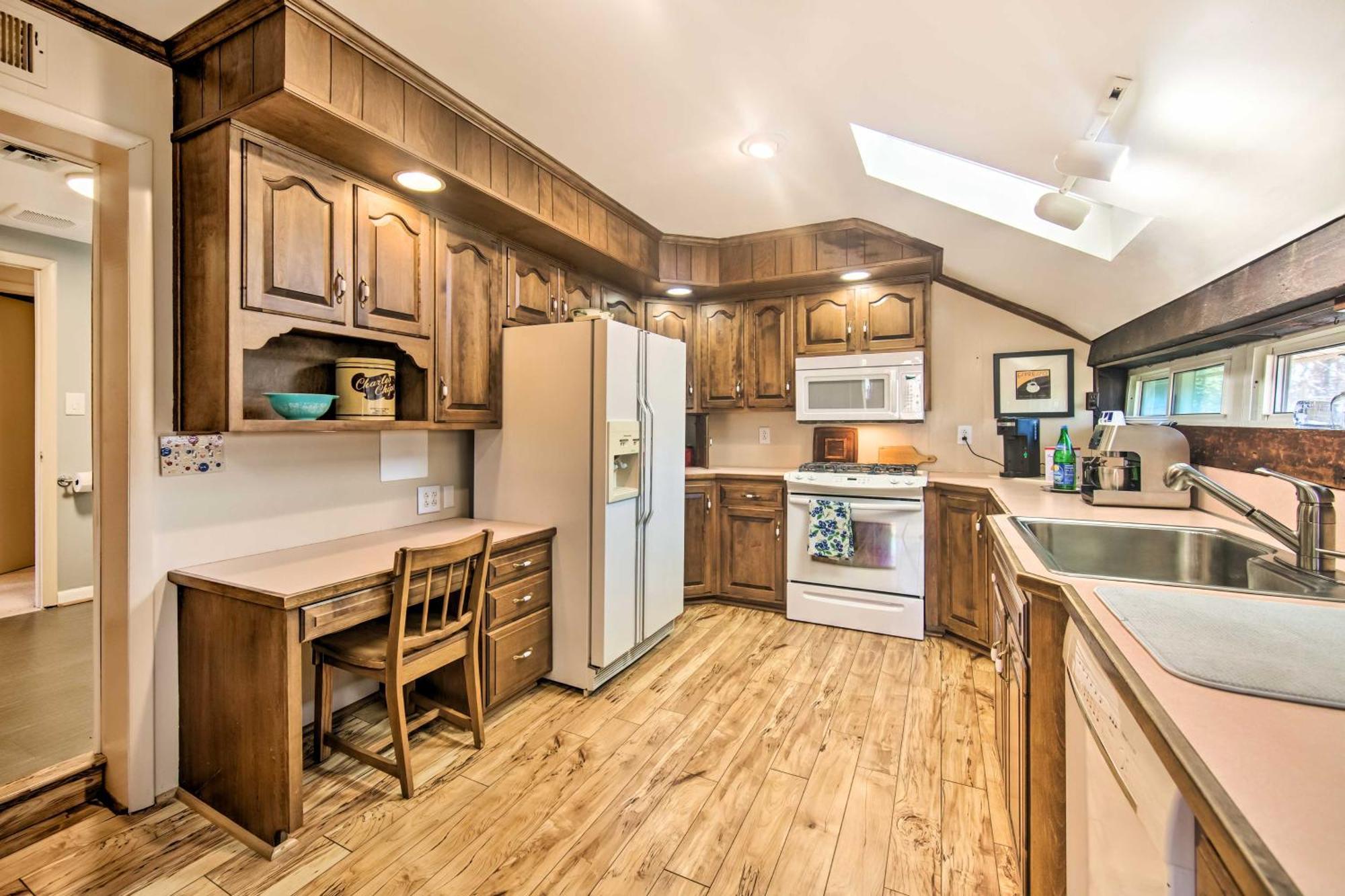 Runningwater Apartment In Lancaster With Deck 외부 사진