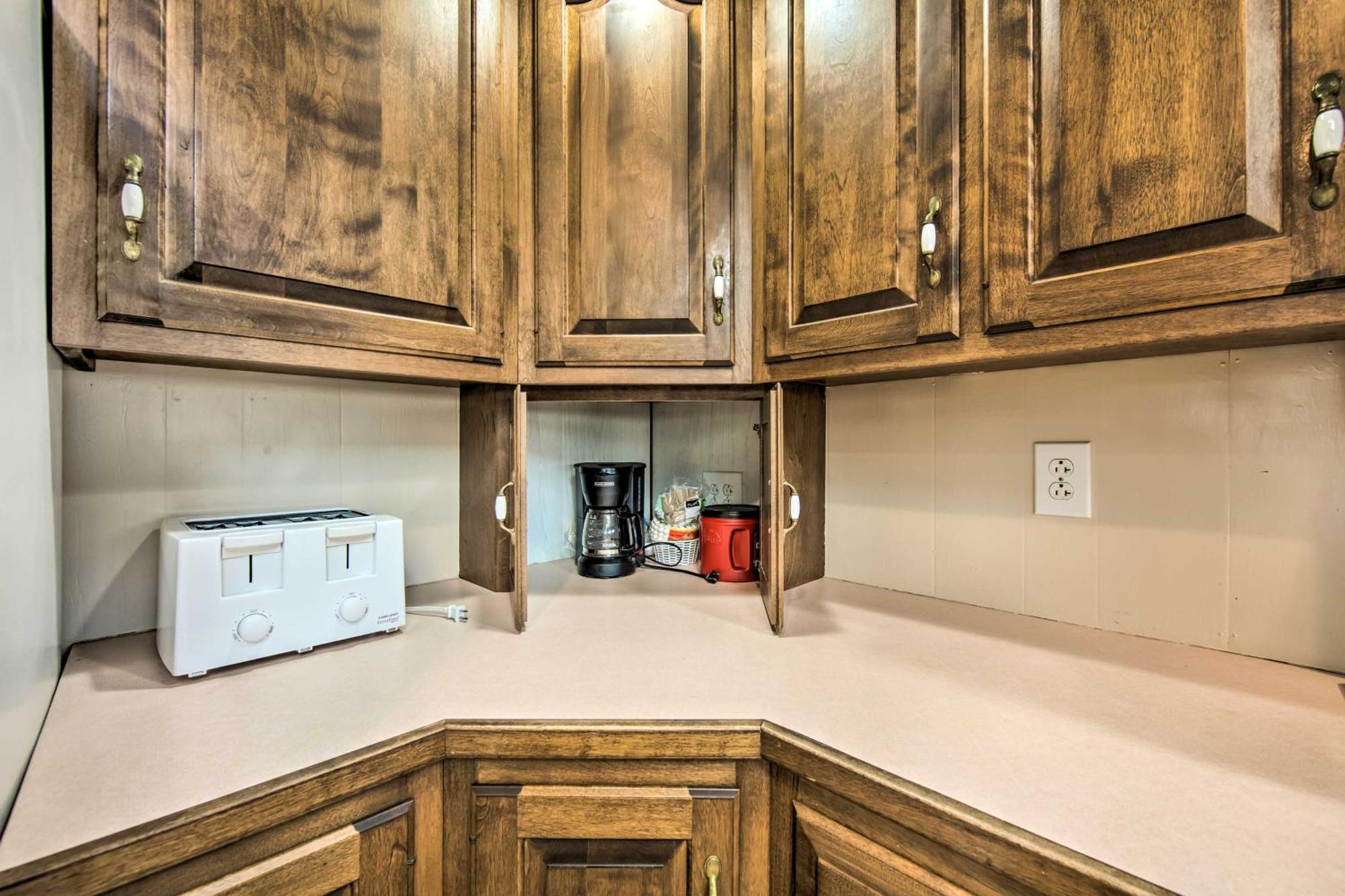 Runningwater Apartment In Lancaster With Deck 외부 사진
